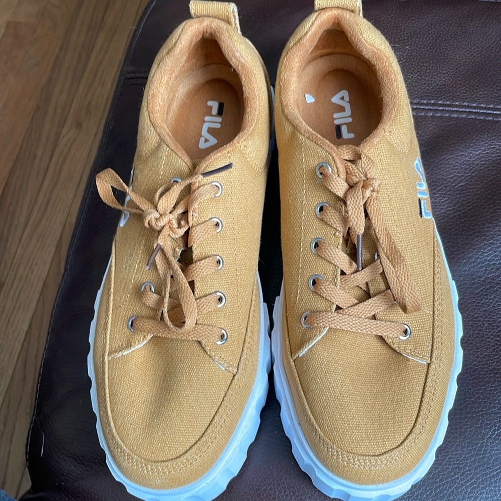 Fila Sandblast tie up low rise sneakers. Mustard colored. Like new, barely used